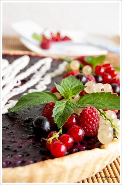 Смородиново-черничный пирог с красным вином