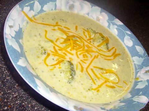 Суп с сыром и брокколи
