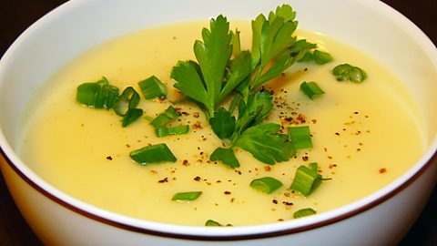 Сливочный суп-пюре из корня сельдерея