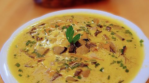 Суп из баклажанов и грибов