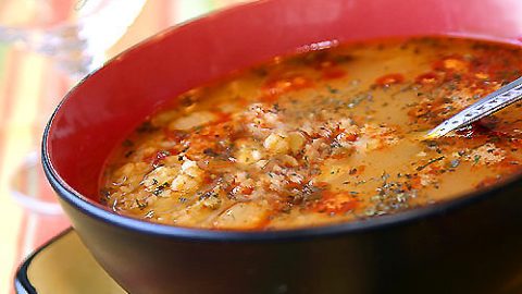 Суп из чечевицы и булгура (Ezogelin çorbası)