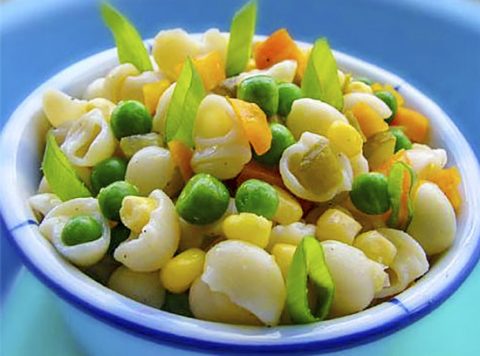 Макаронный салат с овощами