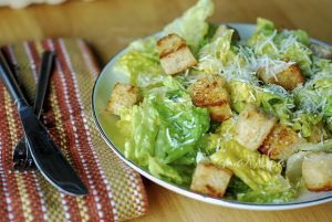Салат Цезарь (Caesar Salad)