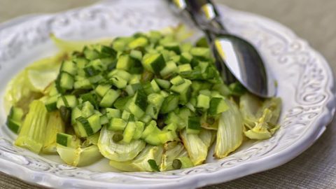 Салат из огурцов и фенхеля (Salade de concombre et fenouil)