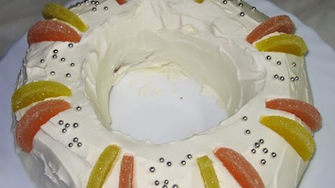 Цитрусовый торт со взбитыми сливками