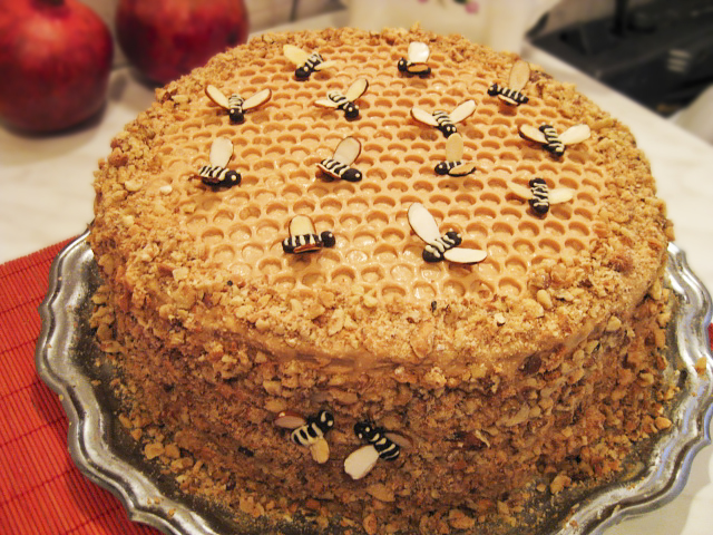 Украшение торта медовик (53 фото)