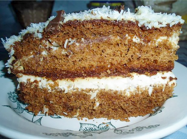 Медовый торт с кокосом